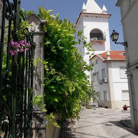 Дом отдыха Casa Do Pinheiro Near Obidos With Garden *